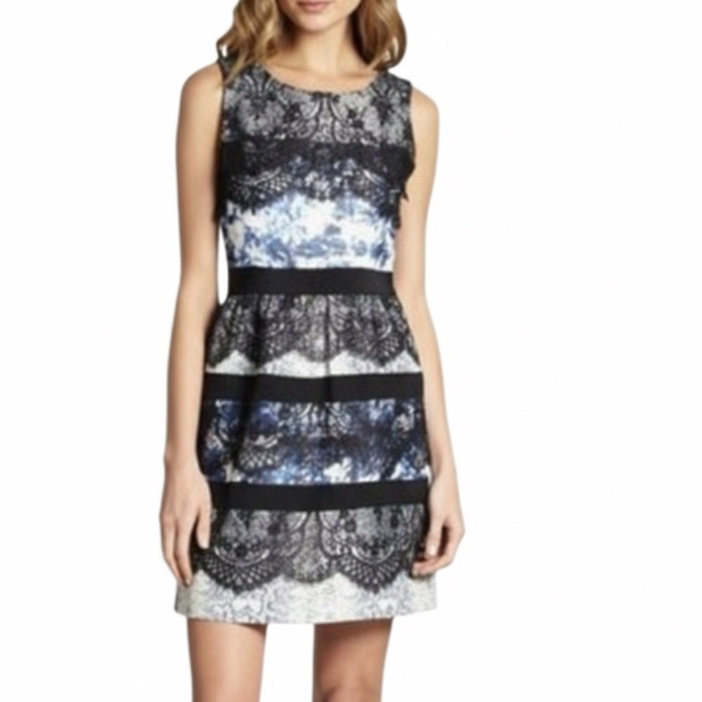 BCBGMaxAzria Lace Overlay Floral Tiered A-Line Cocktail Dress - Size 2